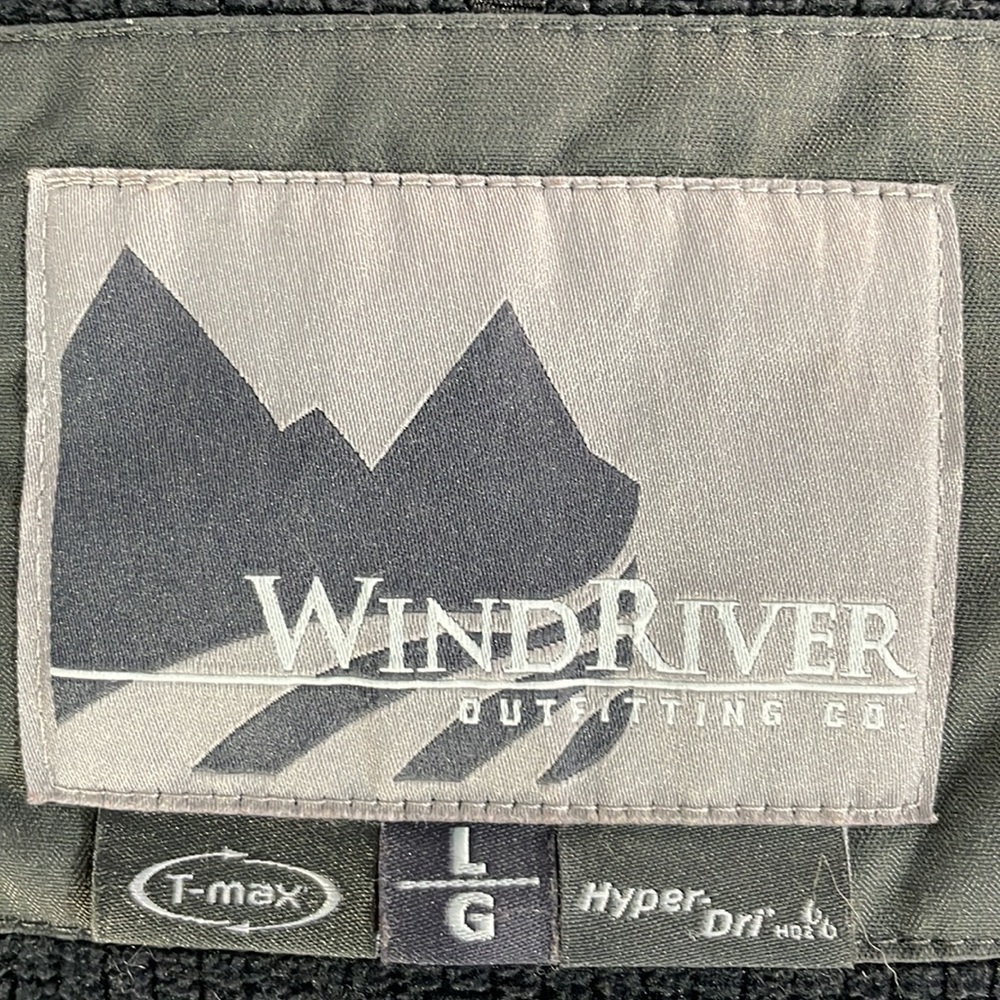 Wind river mens winter coat size large in near new condition.  T-max.  Hyper-Dri - Picture 13 of 17
